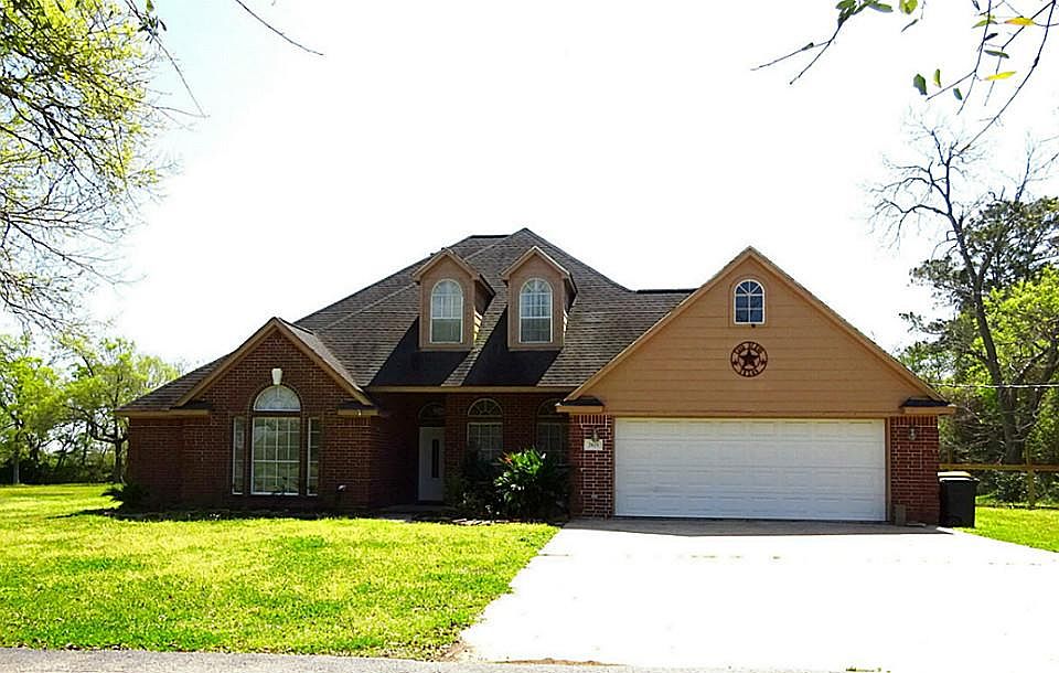1st image of 2621 Pecan Manor St