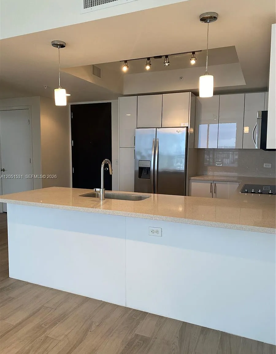 Nine At Mary Brickell Vill — Photo 4