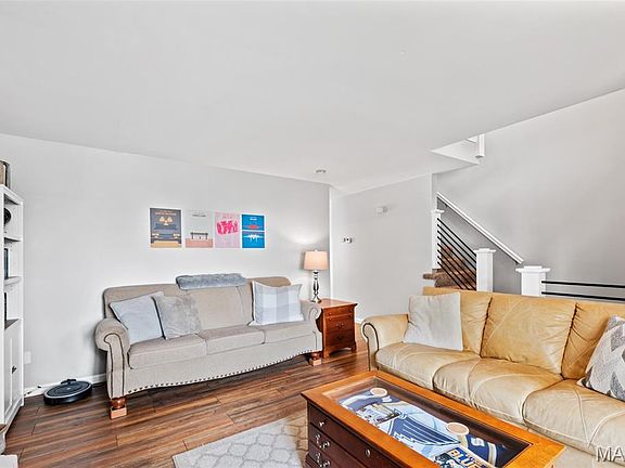 5th image of 66 Spring Song Ct #F