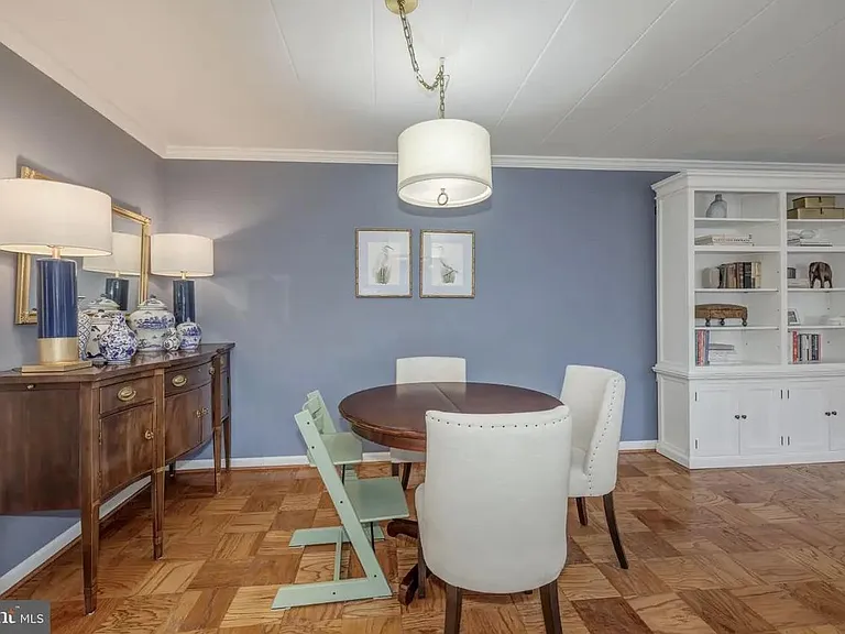 4800 Chevy Chase Dr #403 — Photo 4