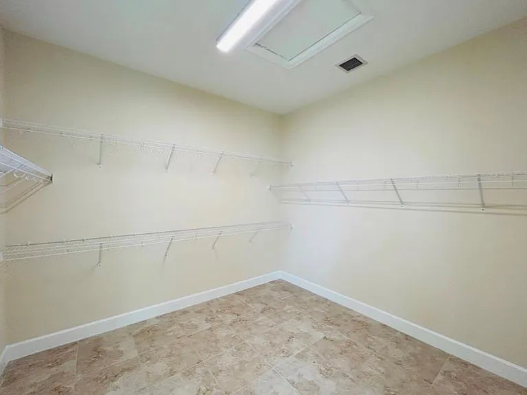5199 Liberty Ln — Photo 17