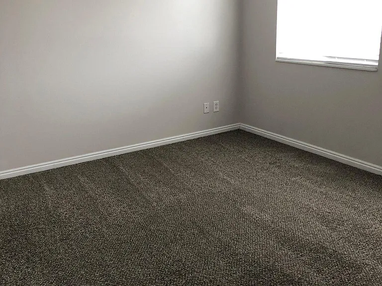 198 E 5460 S — Photo 17