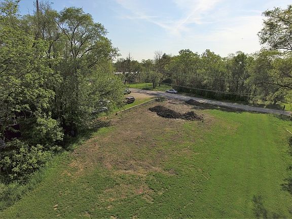 3rd image of 6N174 Garden Ave
