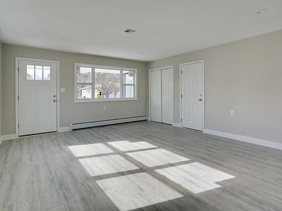 5th image of 265 Port Royal Dr