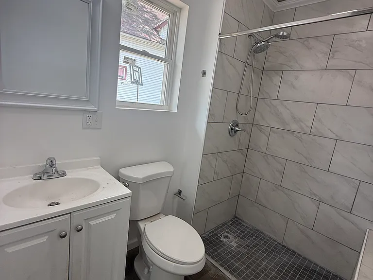 55 Brewster St #1 — Photo 7