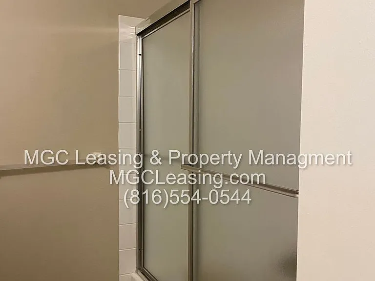515 Sky Vue Dr — Photo 9