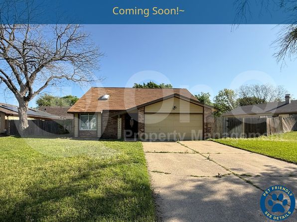 3005 Meandering Way