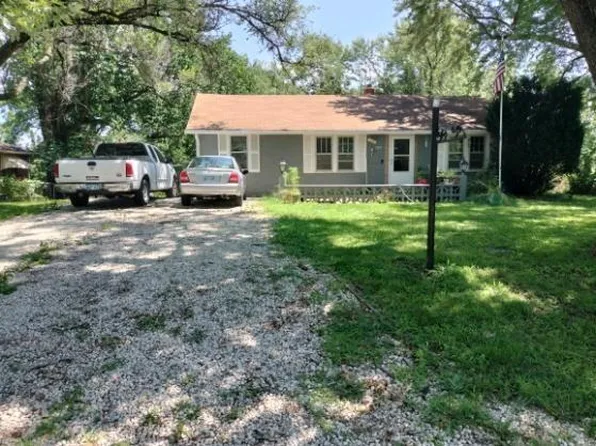 3211 N 80th Pl, Kansas City, KS 66109