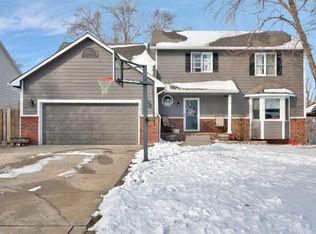 224 E Forest Park Ct, Derby, KS 67037