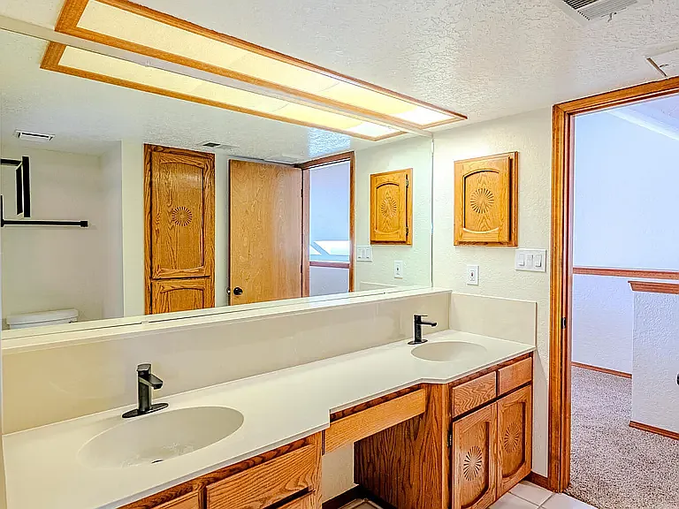 5137 Glenwood Pointe Ln NE #5137 — Photo 56