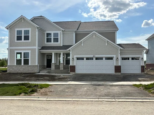 23 Hawthorn Ridge Dr, Hawthorn Woods, IL 60047