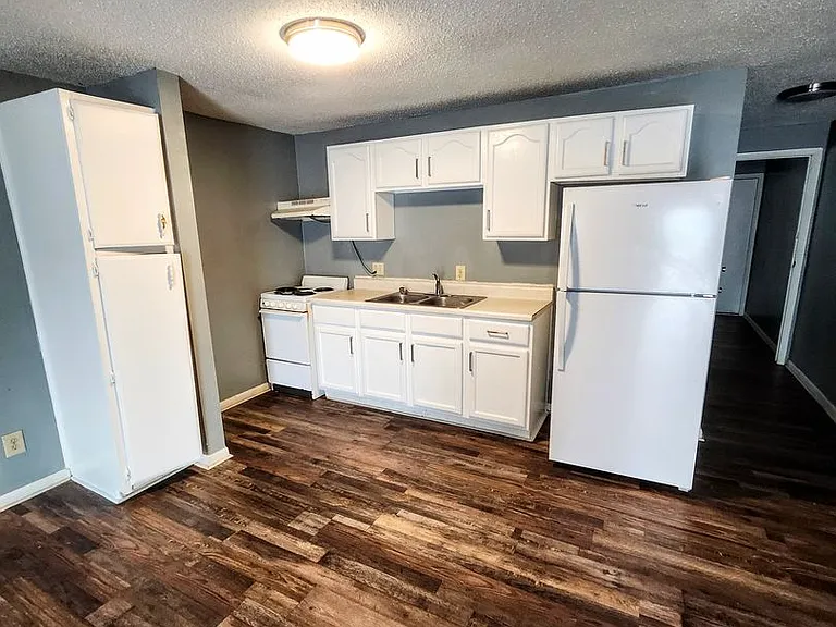 805 N Washington St #10 — Photo 4