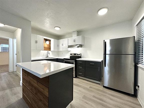 5th image of 13555 SW Jenkins Rd #62