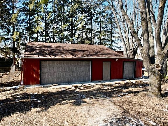 3rd image of 19512 Two Rivers Rd