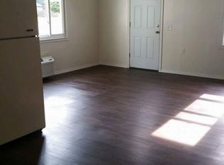 304 E Jefferson Ave APT C, Casey, IL 62420