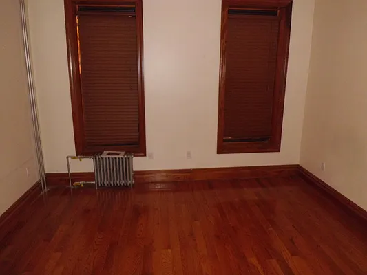 Rented by Maximus Realty Group | media 23