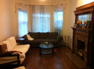 833 W Newport Ave #1, Chicago, IL 60657