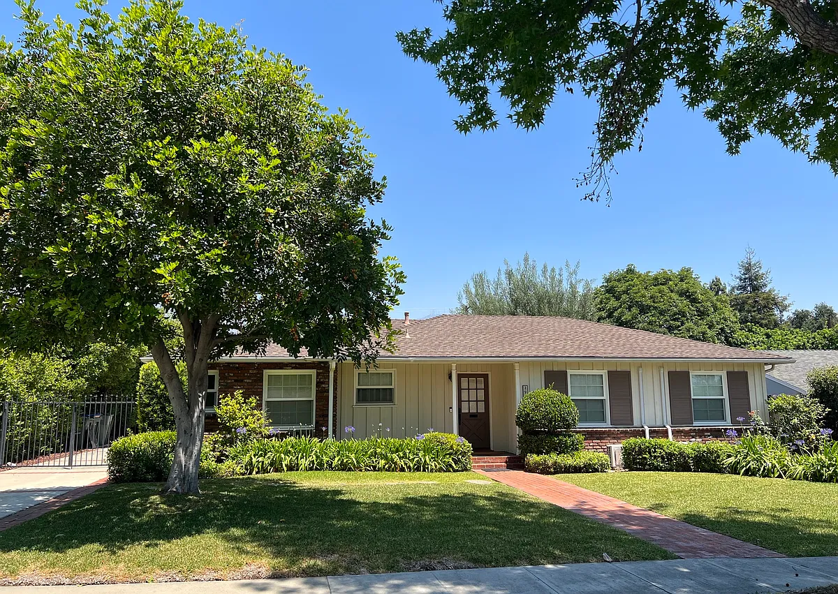 Building Photo - 2925 Thorndike Rd
