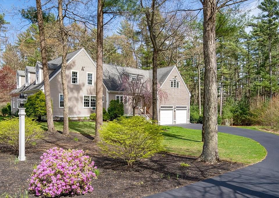 1st image of 39 Pine Mill Dr