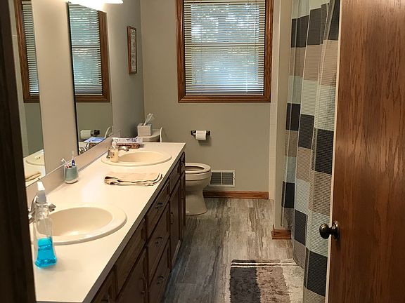 4th image of 2928 S Wentward Ct #16