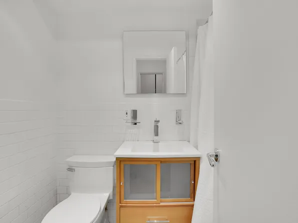69 West Ninth Street 8H image 4 of 5
