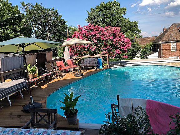 18x33 semi IG pool & deck