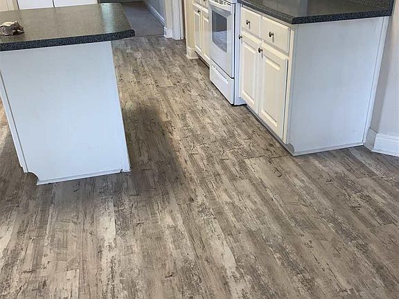 5th image of 7925 Amethyst Dr