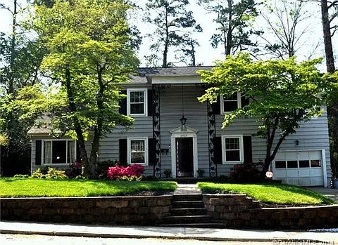 1st image of 3929 Selwyn Ave