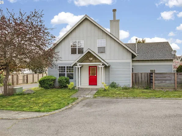 13617 NE Glendoveer Ct, Portland, OR 97230