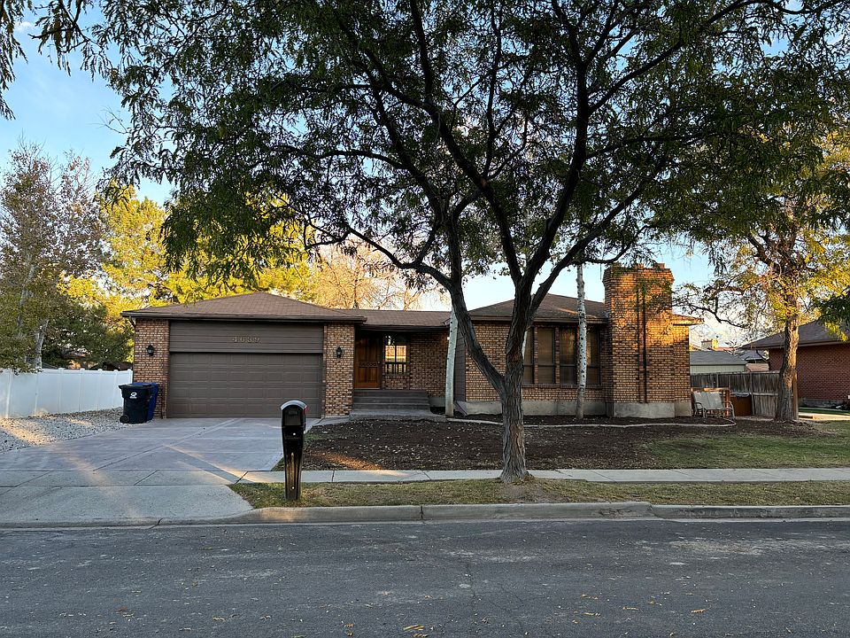 1st image of 4639 S Danna Cir