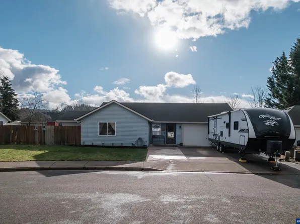 4655 Mahogany Ln, Sweet Home, OR 97386