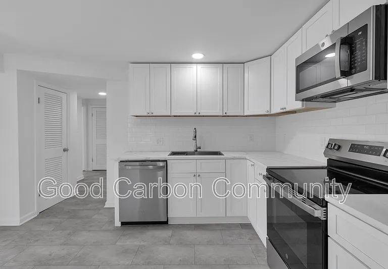 211 Summer St #8 — Photo 2