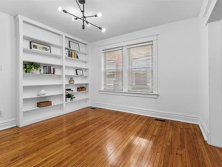 2120 Portis Ave #1F — Photo 5