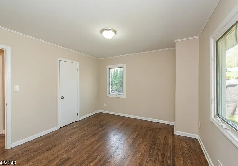 537 Dell Rd — Photo 9