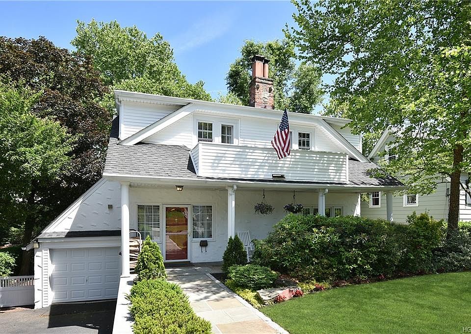 2nd image of 96 Park Dr