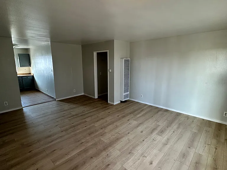 3120 W 113th St #3 — Photo 5