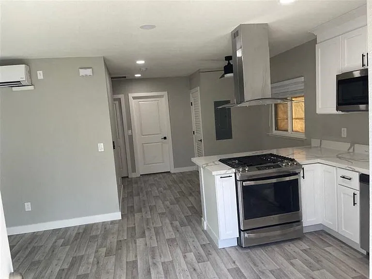 Danville Park Apartments — Photo 26