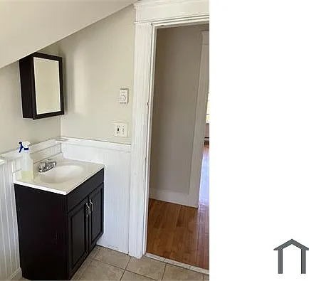 1060 Pleasant St #3 — Photo 6