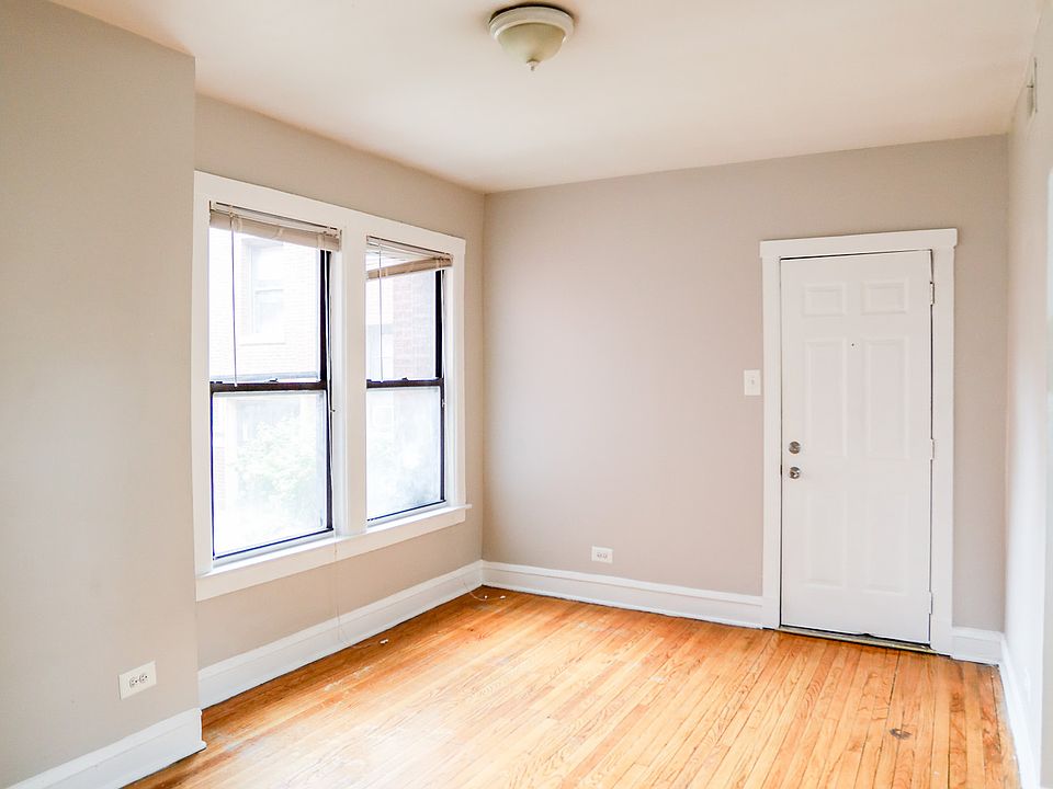 1st image of 2625.5 N Spaulding Ave #3S