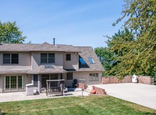 2712 Old Pricetown Rd, Temple, PA 19560