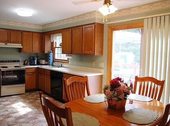 2nd image of 45 Evelyn Dr