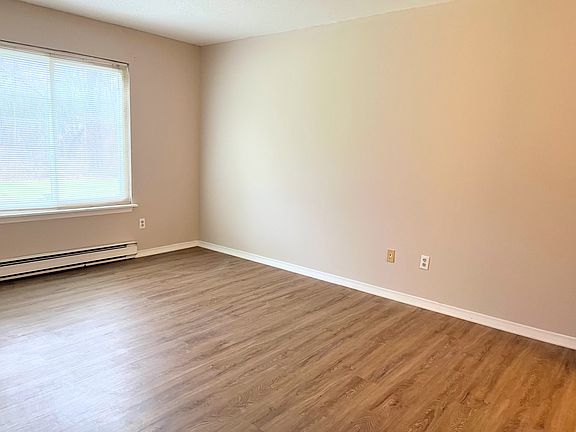 3rd image of 97 Candlewood Dr Unit 97