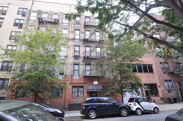 Rented by Urban Real Estate Inc | media 9