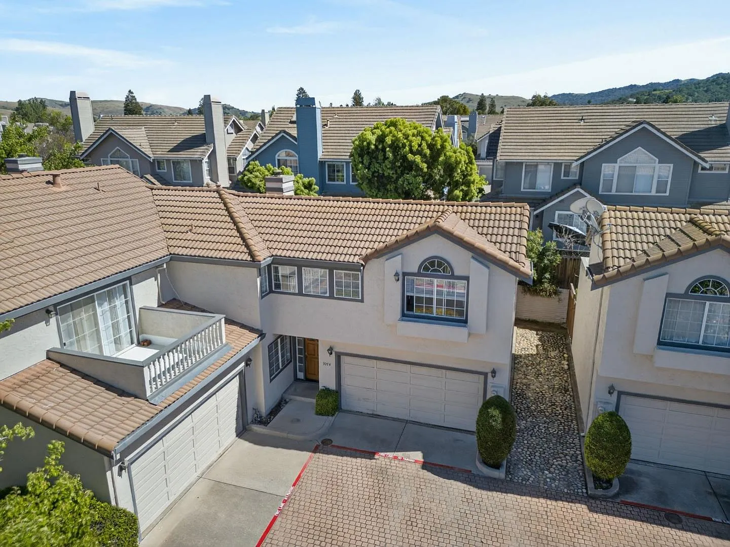1074 Almaden Village Ln photo 1