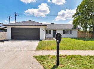 1505 Fountain Way, Madera, CA 93638