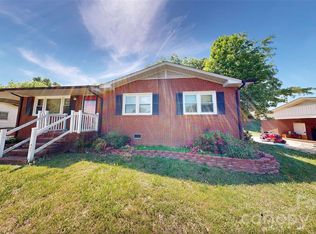 207 Starview Ln, Dallas, NC 28034