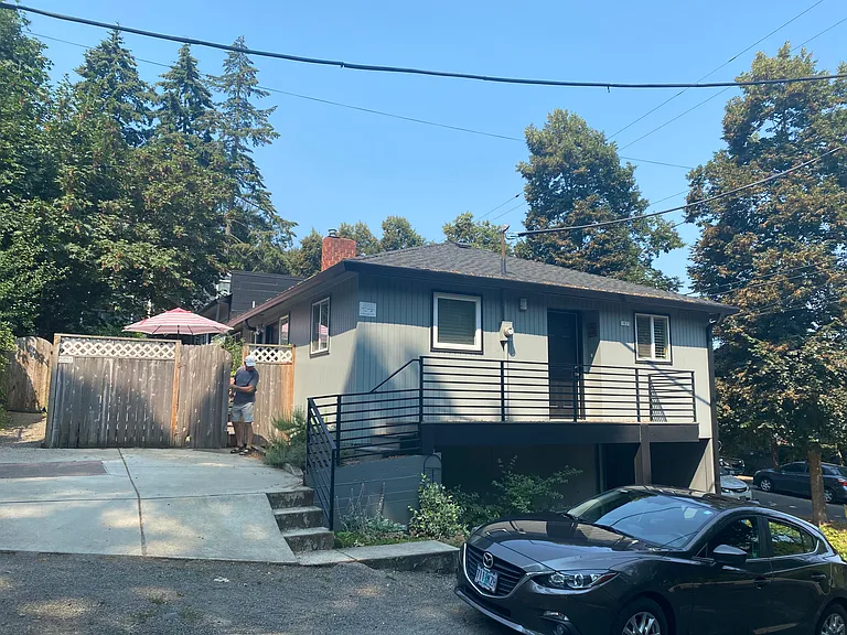 Triplex in located at the corner of NW Upshur & NW 29th Street.