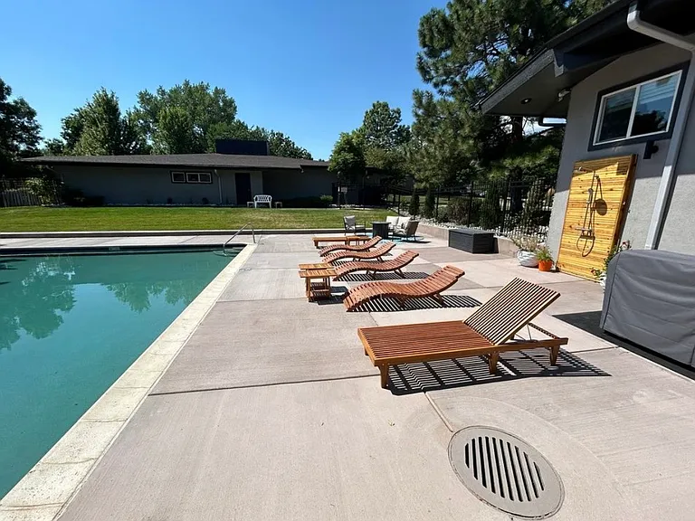 1400 Golden Cir #311 — Photo 16
