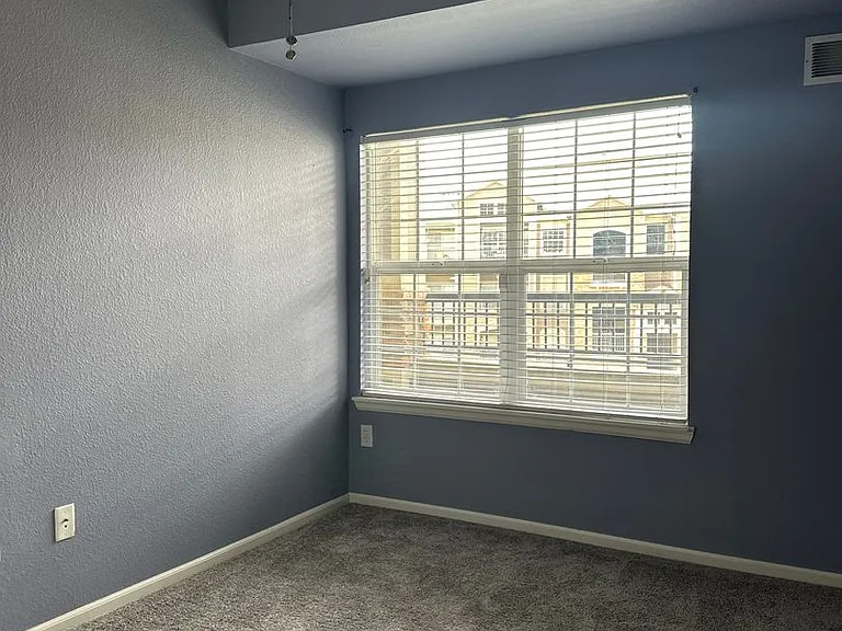 1425 Blue Sky Cir #15-204 — Photo 8