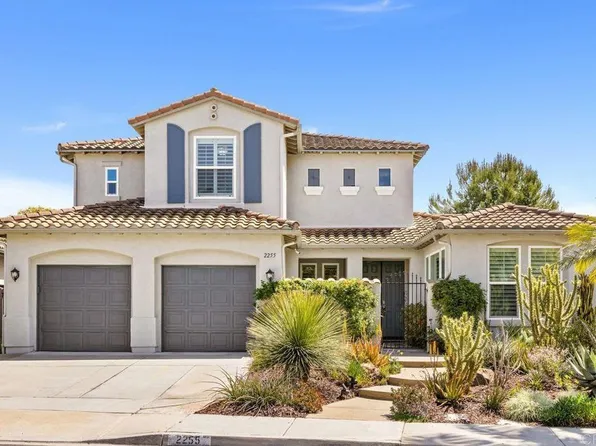 2255 Camino Robledo, Carlsbad, CA 92009